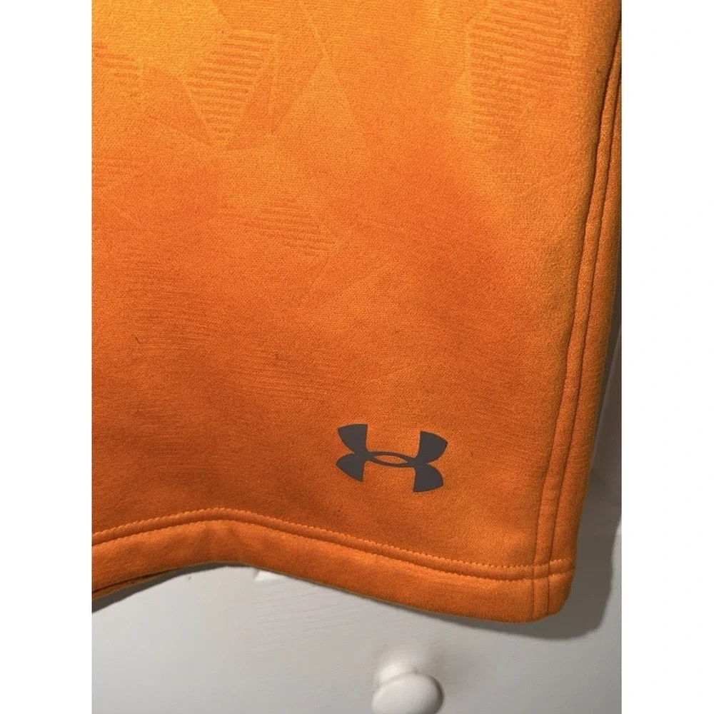 Under Armour features travel